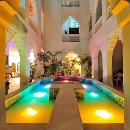Staybook-Jyoti Mahal A Heritage Hotel New Delhi Exterior photo