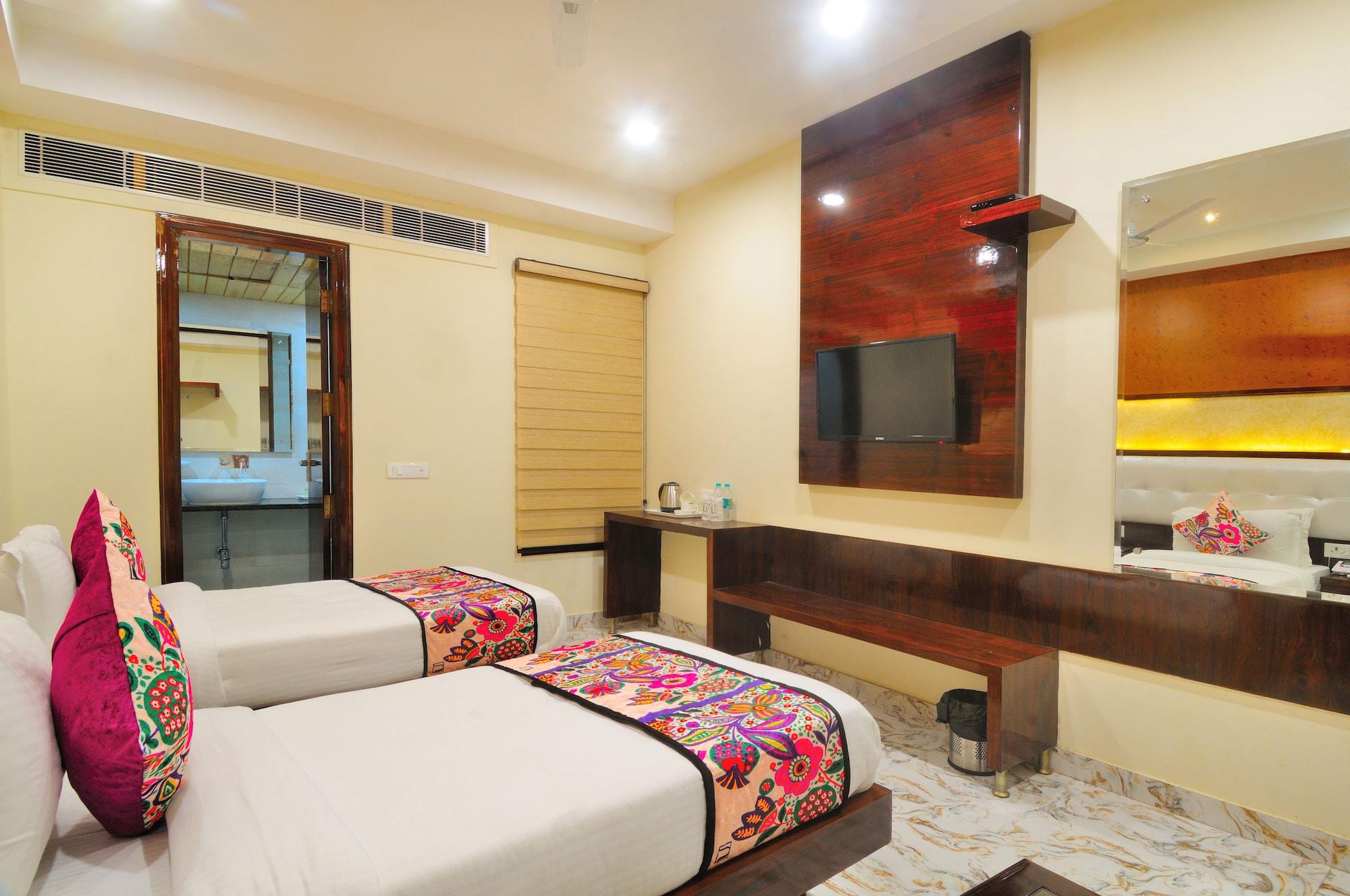 Staybook-Jyoti Mahal A Heritage Hotel New Delhi Exterior photo