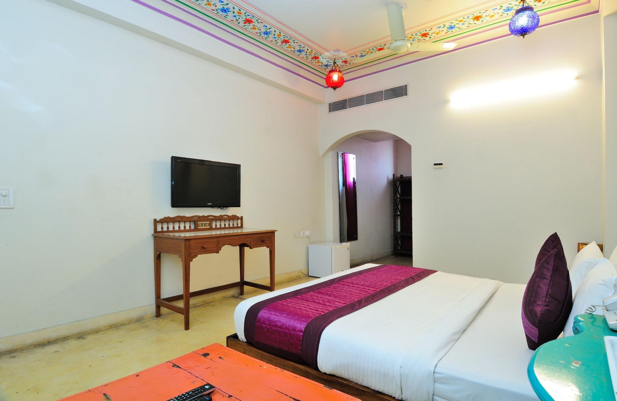 Staybook-Jyoti Mahal A Heritage Hotel New Delhi Exterior photo